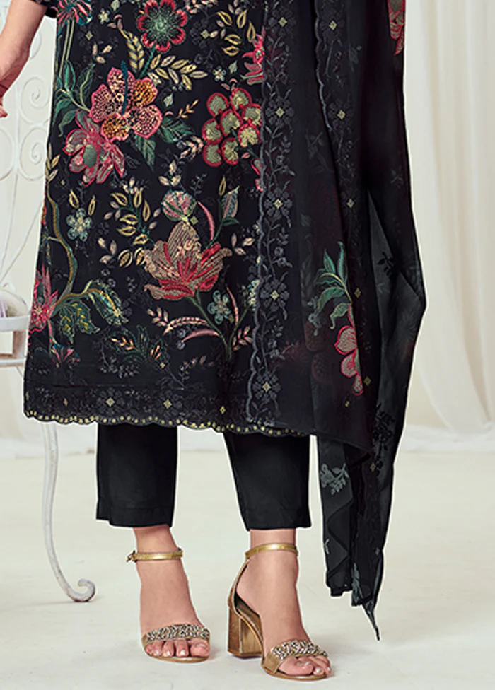 3 Pc Black Georgette Suit Set - Image 3