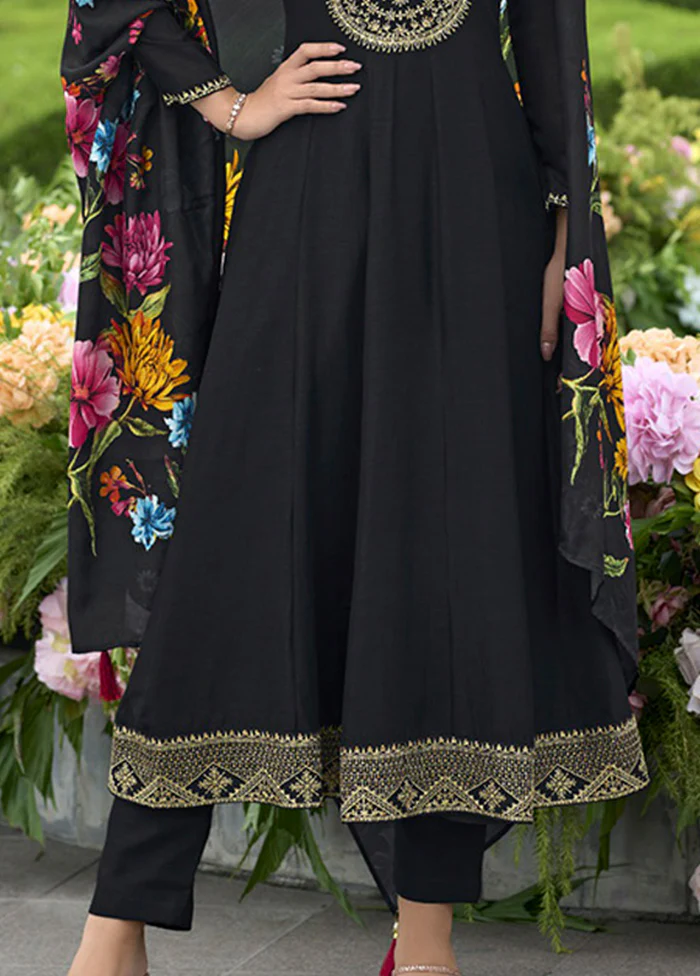 3 Pc Black Silk Suit Set - Image 3