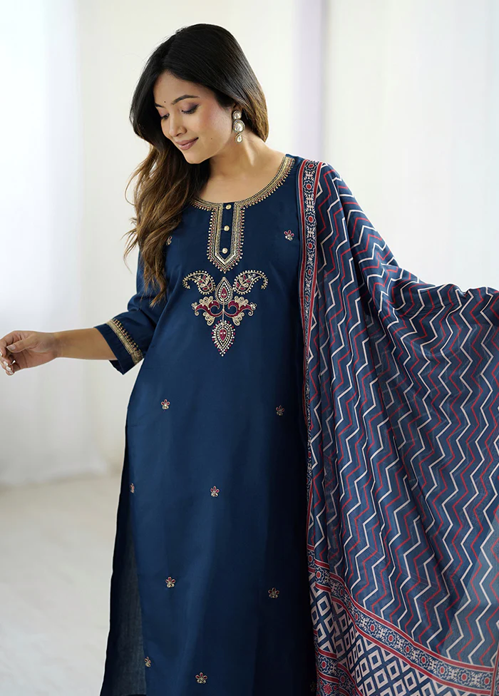 3 Pc Blue Cotton Suit Set - Image 2