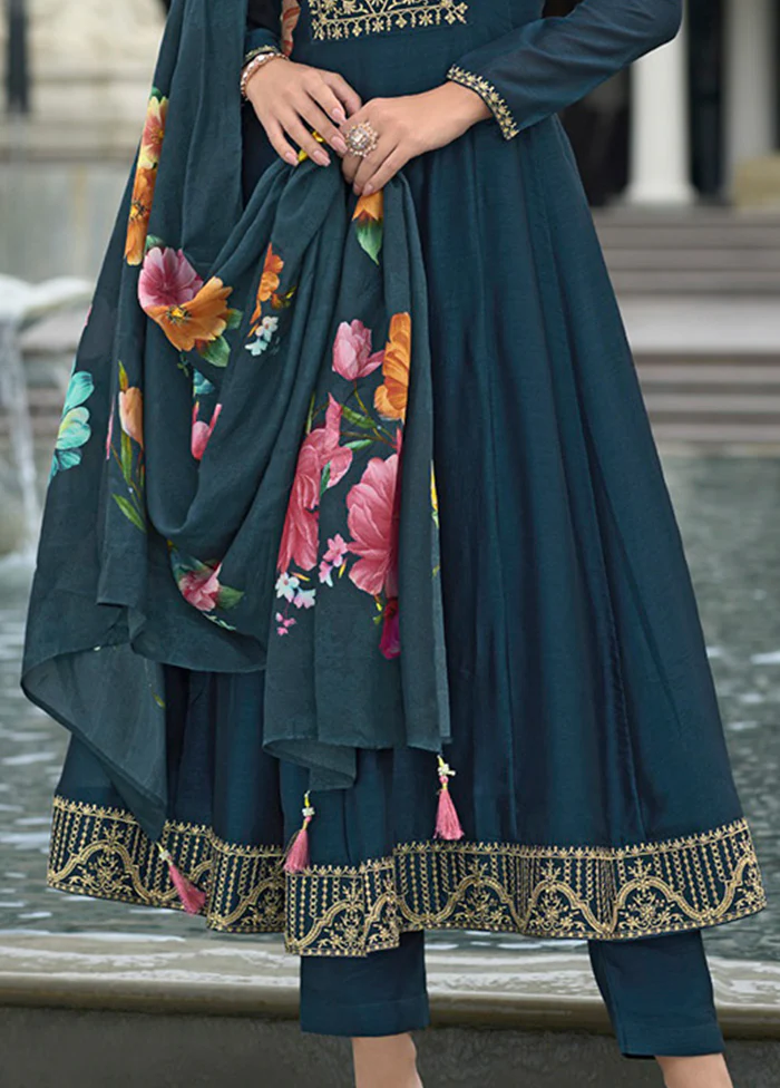 3 Pc Blue Silk Suit Set - Image 3