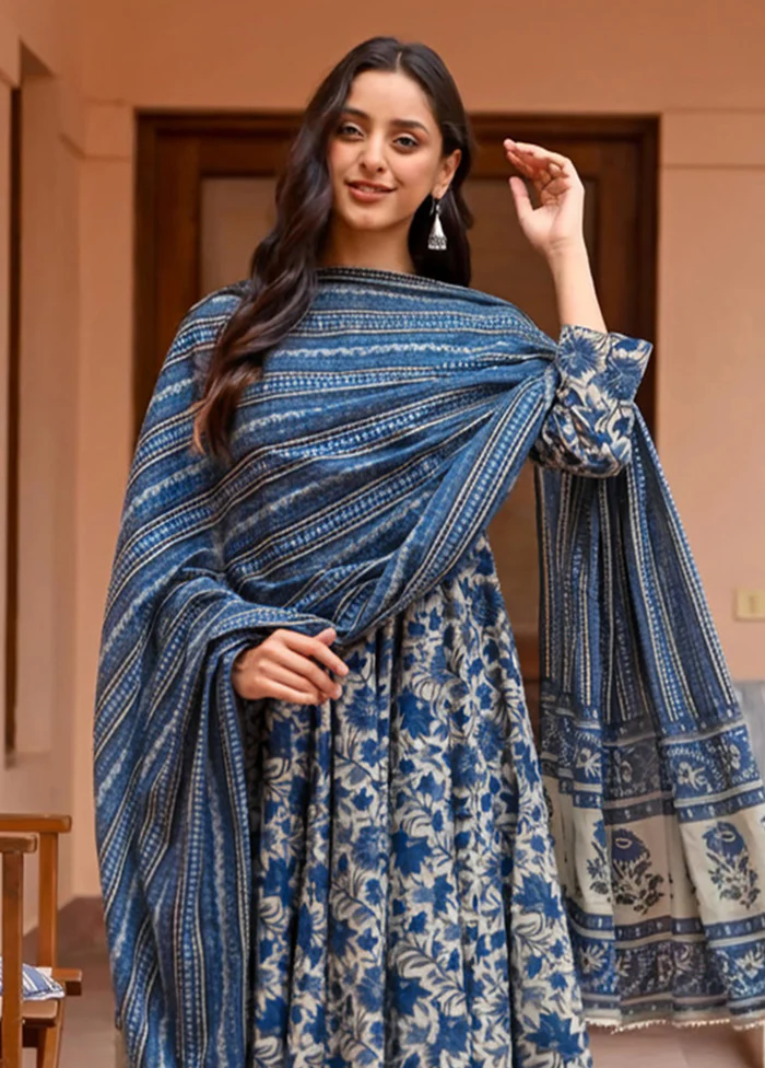3 Pc Blue Silk Suit Set - Image 2