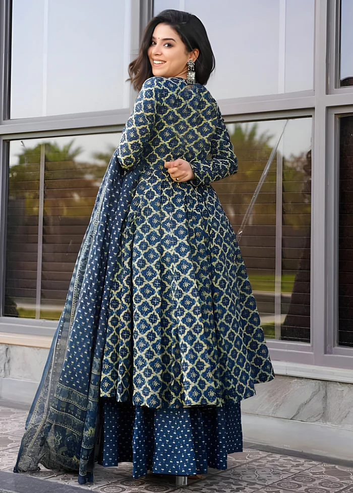 3 Pc Blue Silk Suit Set - Image 3