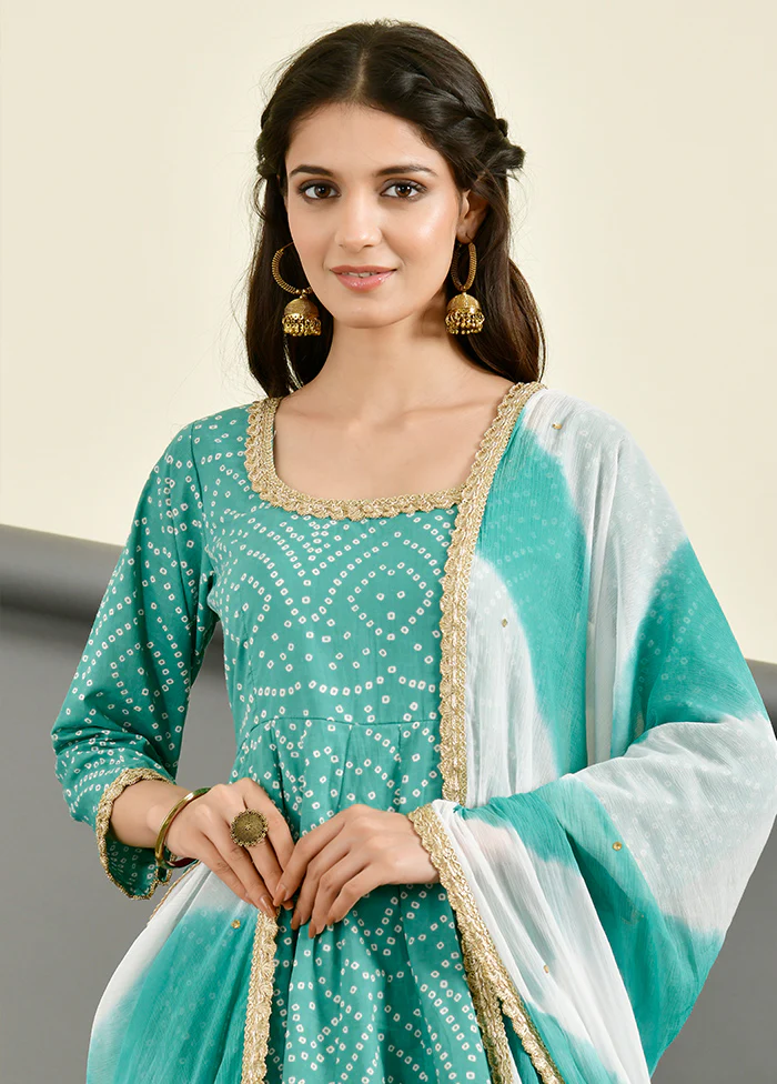 3 Pc Green Cotton Suit Set With Dupatta - Image 3