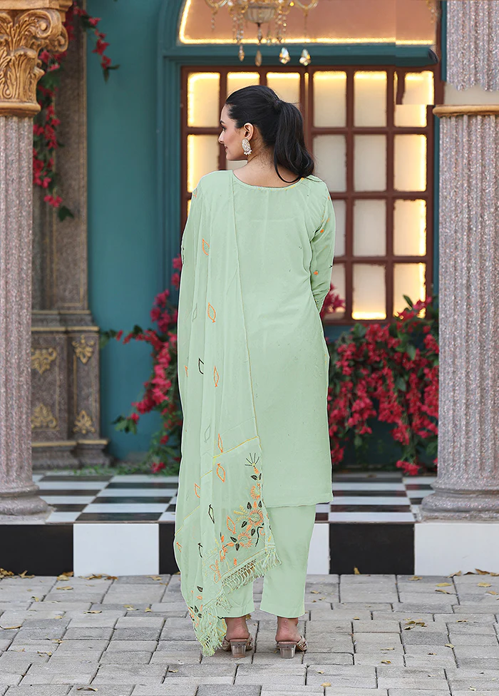 3 Pc Green Georgette Suit Set - Image 3