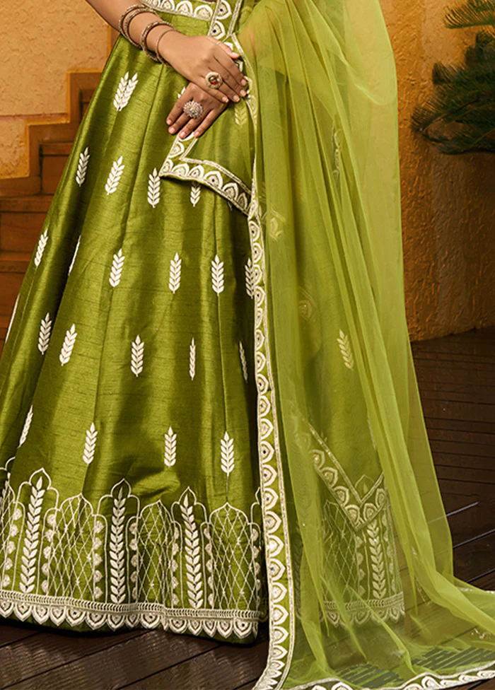3 Pc Green Silk Semi Stitched Lehenga Set - Image 2