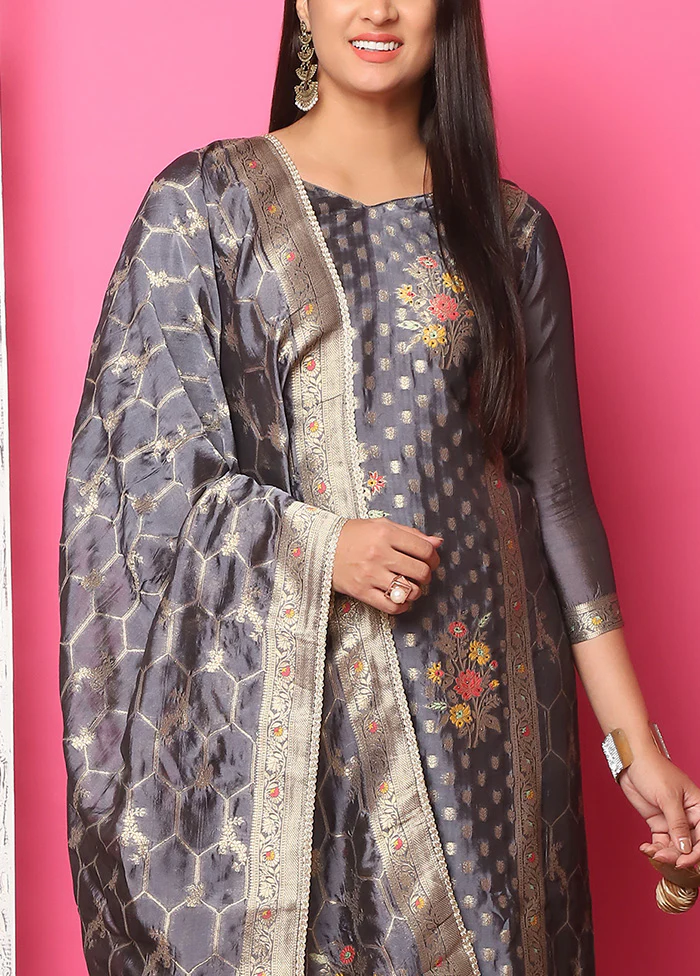 3 Pc Grey Unstitched Silk Suit Set - Image 3