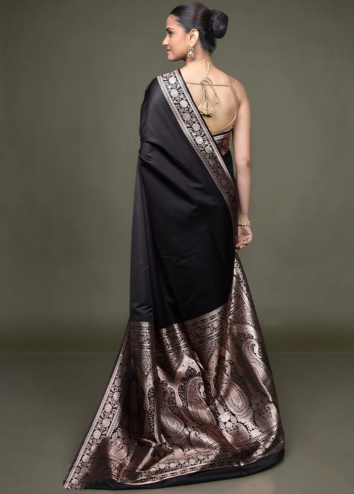 Black Banarasi Silk Saree With Blouse Piece - Image 3