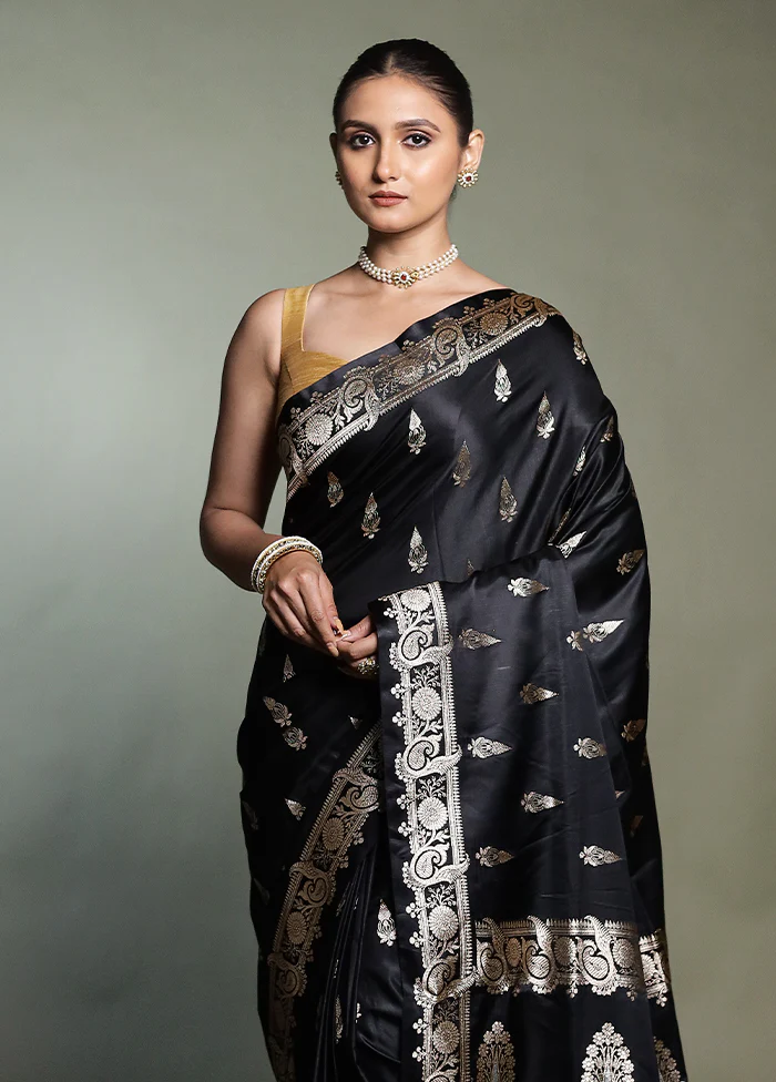 Black Banarasi Silk Saree With Blouse Piece