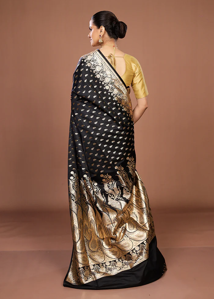 Black Banarasi Silk Saree With Blouse Piece - Image 3