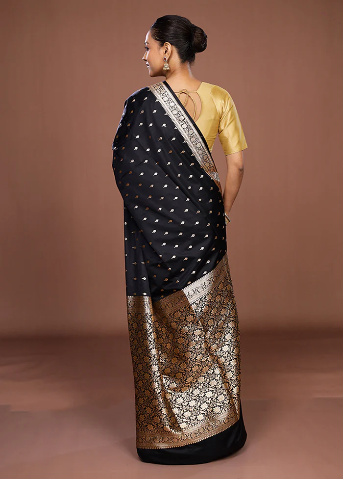 Black Banarasi Silk Saree With Blouse Piece - Image 3