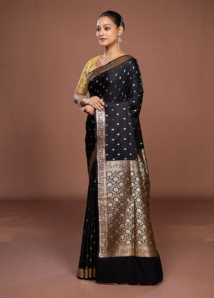 Black Banarasi Silk Saree With Blouse Piece - Image 4