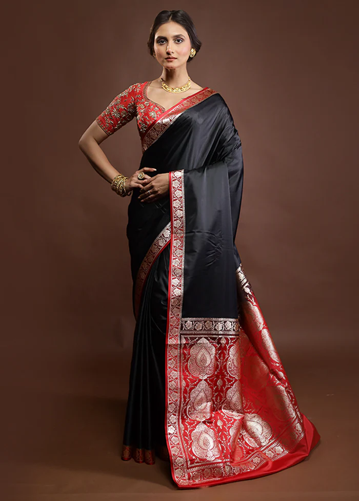 Black Banarasi Silk Saree With Blouse Piece - Image 2