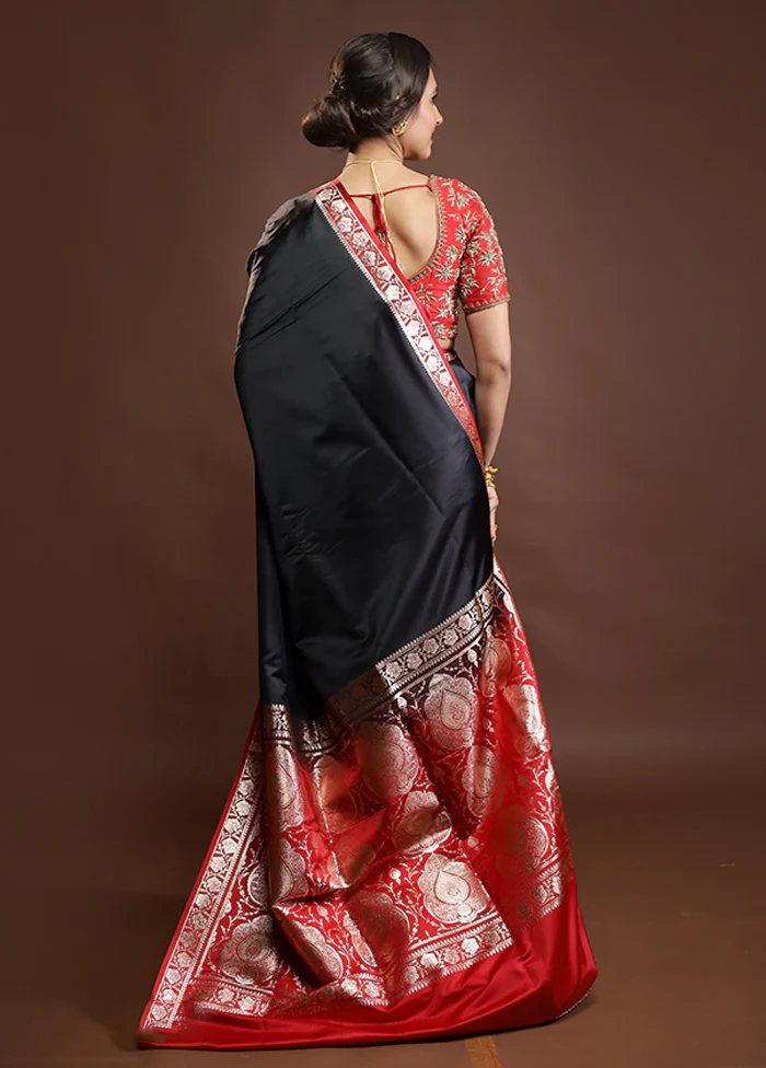 Black Banarasi Silk Saree With Blouse Piece - Image 3