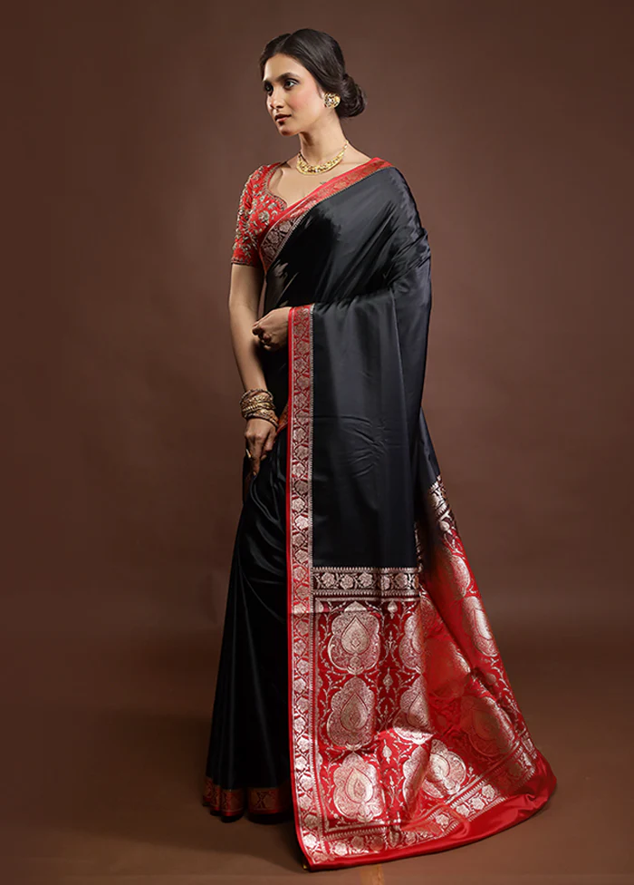 Black Banarasi Silk Saree With Blouse Piece - Image 4
