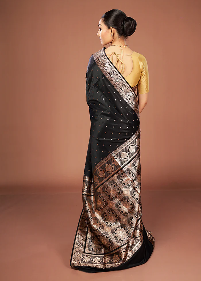 Black Banarasi Silk Saree With Blouse Piece - Image 3