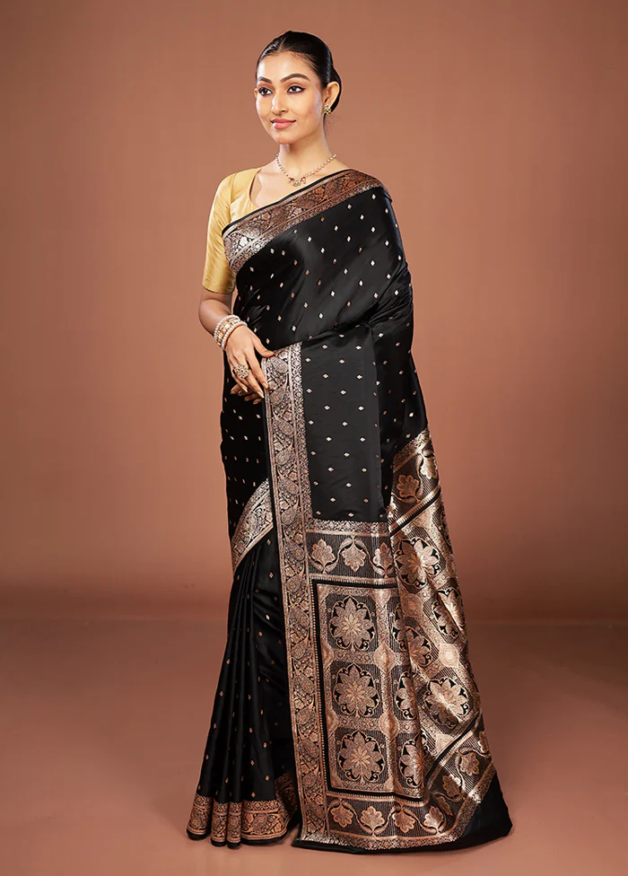 Black Banarasi Silk Saree With Blouse Piece - Image 4