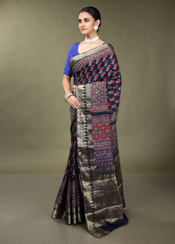 Black Chanderi Cotton Saree With Blouse Piece - Image 4