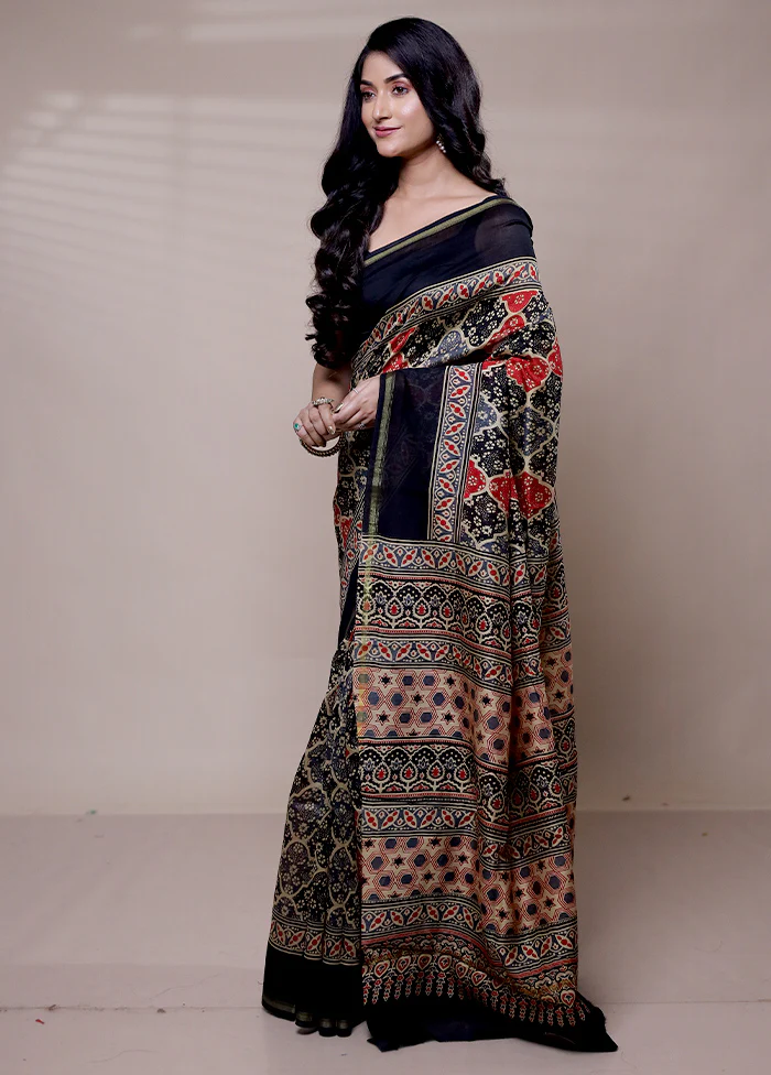 Black Chanderi Cotton Saree With Blouse Piece - Image 4