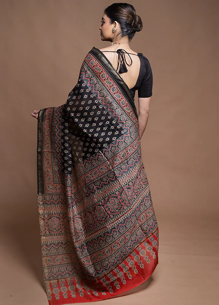 Black Chanderi Cotton Saree With Blouse Piece - Image 3