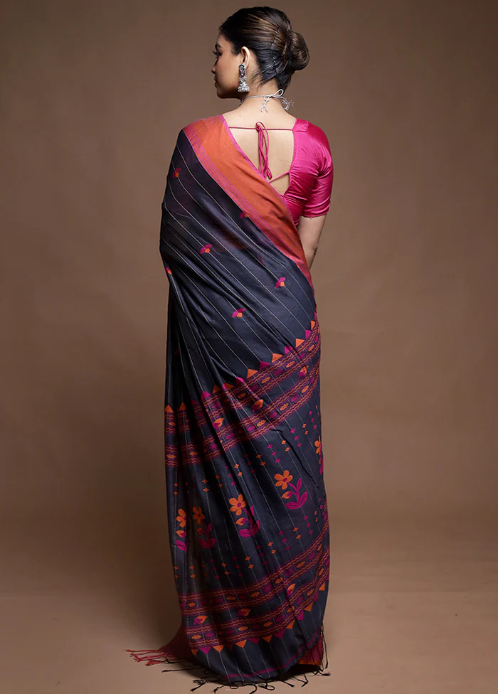 Grey Cotton Saree With Blouse Piece - Image 3