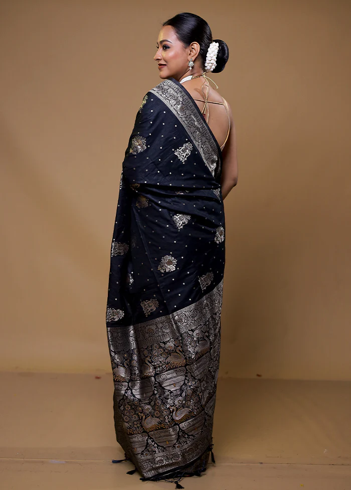 Black Dupion Silk Saree With Blouse Piece - Image 3
