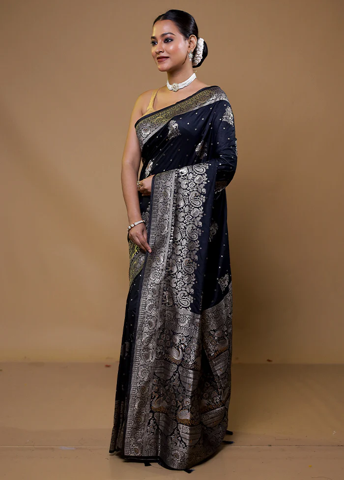 Black Dupion Silk Saree With Blouse Piece - Image 4