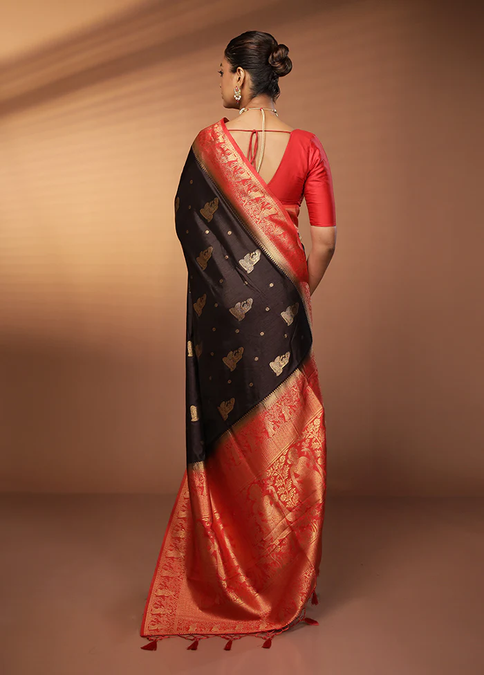 Black Dupion Silk Saree With Blouse Piece - Image 3