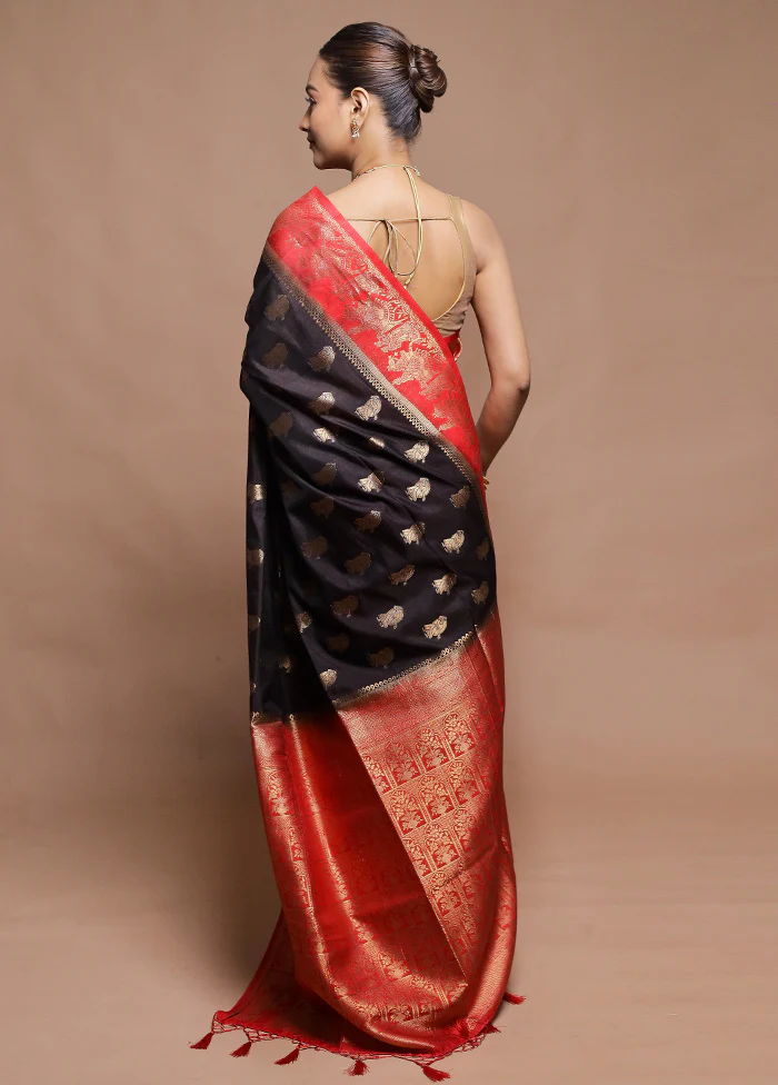Black Dupion Silk Saree With Blouse Piece - Image 3