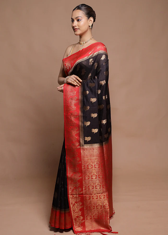 Black Dupion Silk Saree With Blouse Piece - Image 4