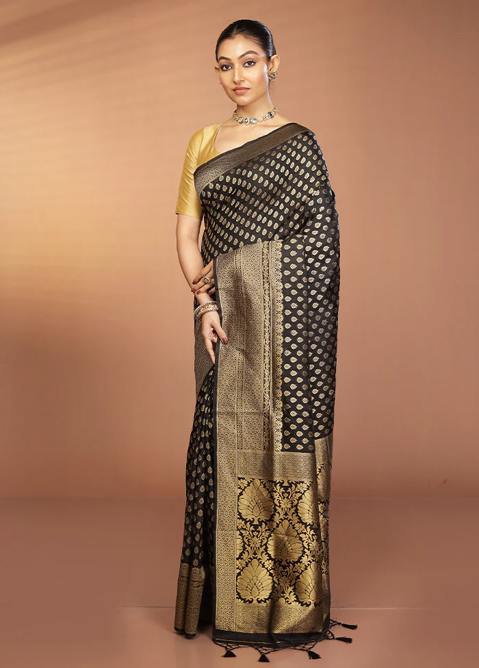 Black Dupion Silk Saree With Blouse Piece - Image 4