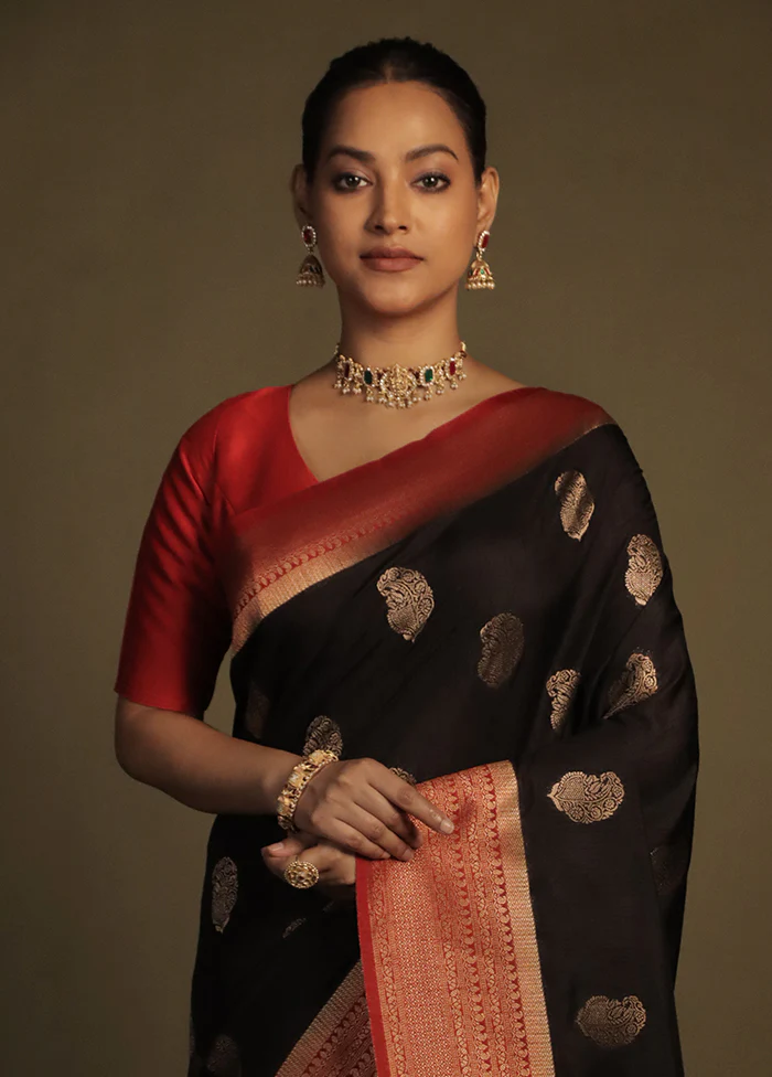 Black Dupion Silk Saree With Blouse Piece - Image 2