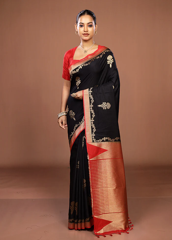 Black Dupion Silk Saree With Blouse Piece - Image 2