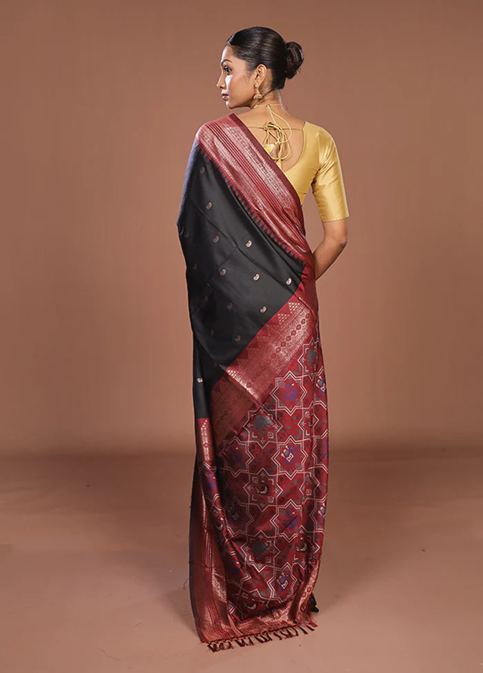 Black Dupion Silk Saree With Blouse Piece - Image 3