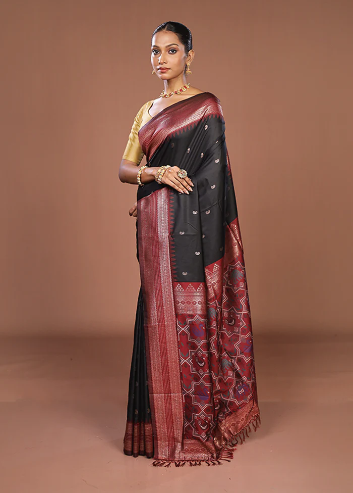 Black Dupion Silk Saree With Blouse Piece - Image 4