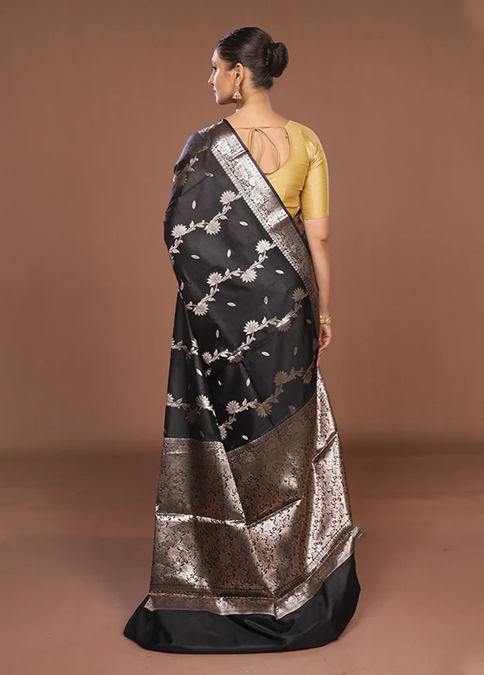 Black Dupion Silk Saree With Blouse Piece - Image 3