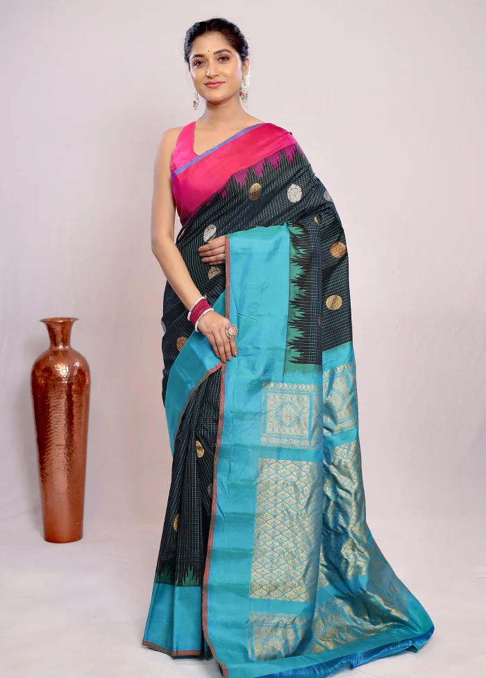 Black Gadwal Pure Silk Saree Without Blouse Piece - Image 2