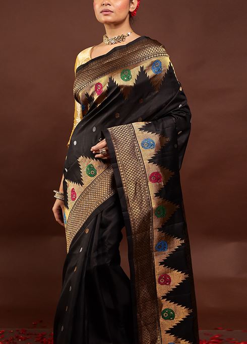 Black Gadwal Pure Silk Saree Without Blouse Piece - Image 5