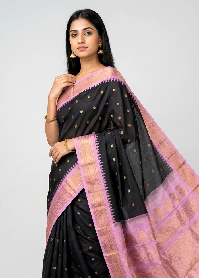 Black Gadwal Pure Silk Saree Without Blouse Piece - Image 2