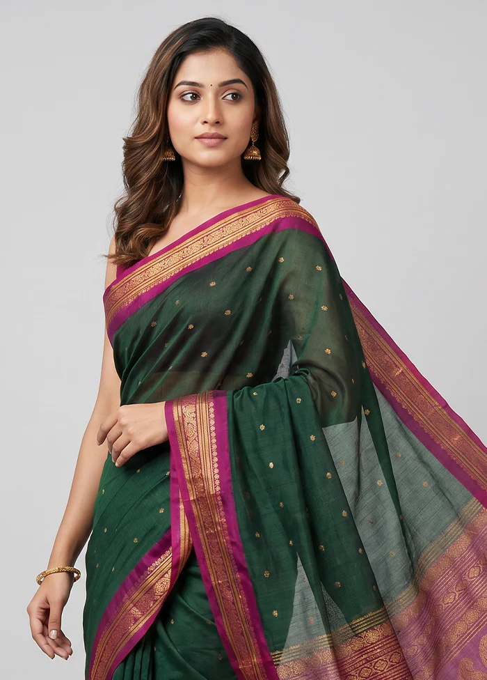 Black Gadwal Pure Silk Saree Without Blouse Piece - Image 2