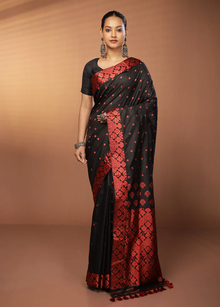Black Handloom Assam Pure Silk Saree With Blouse Piece - Image 2