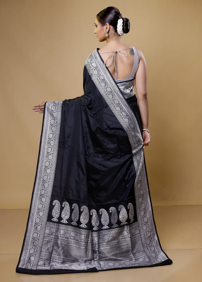 Black Handloom Banarasi Pure Silk Saree With Blouse Piece - Image 3