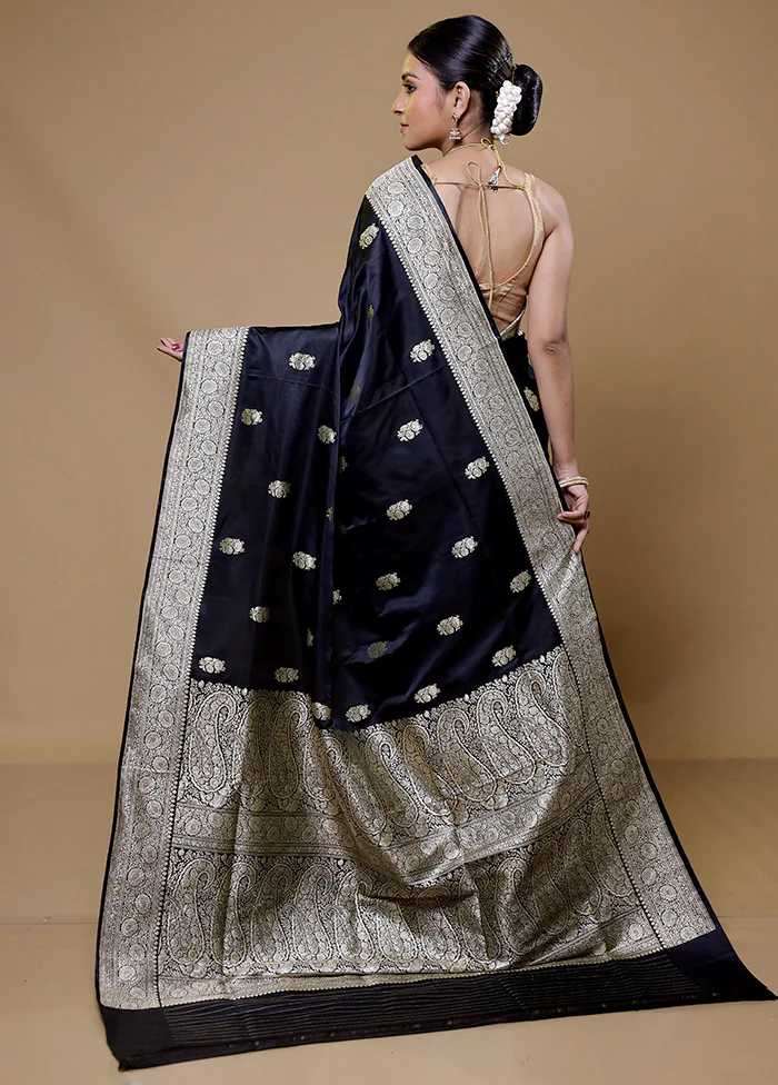 Black Handloom Banarasi Pure Silk Saree With Blouse Piece - Image 3