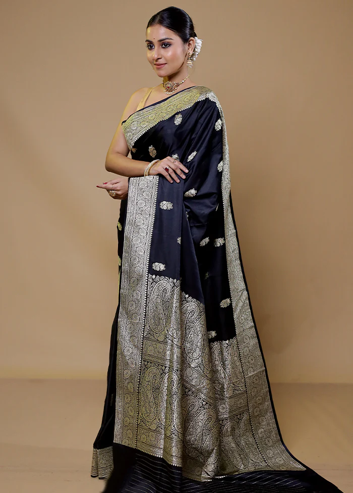 Black Handloom Banarasi Pure Silk Saree With Blouse Piece - Image 4