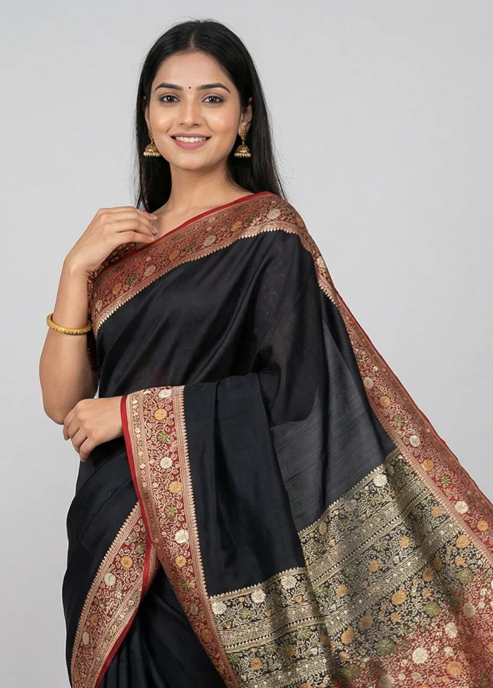 Black Handloom Banarasi Pure Silk Saree With Blouse Piece - Image 2