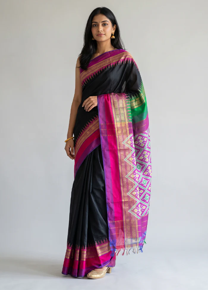 Black Handloom Ikkat Pure Silk Saree With Blouse Piece
