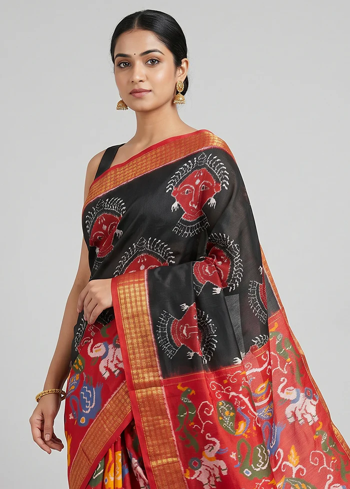 Black Handloom Ikkat Pure Silk Saree With Blouse Piece - Image 2