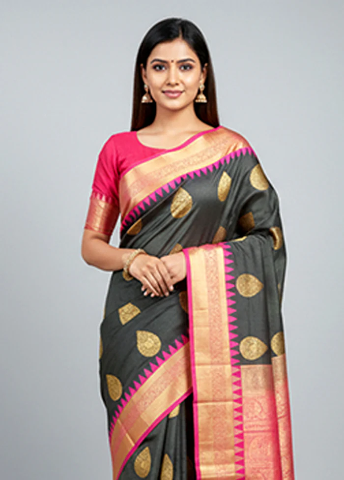 Black Handloom Kanchipuram Pure Silk Saree With Blouse Piece - Image 2