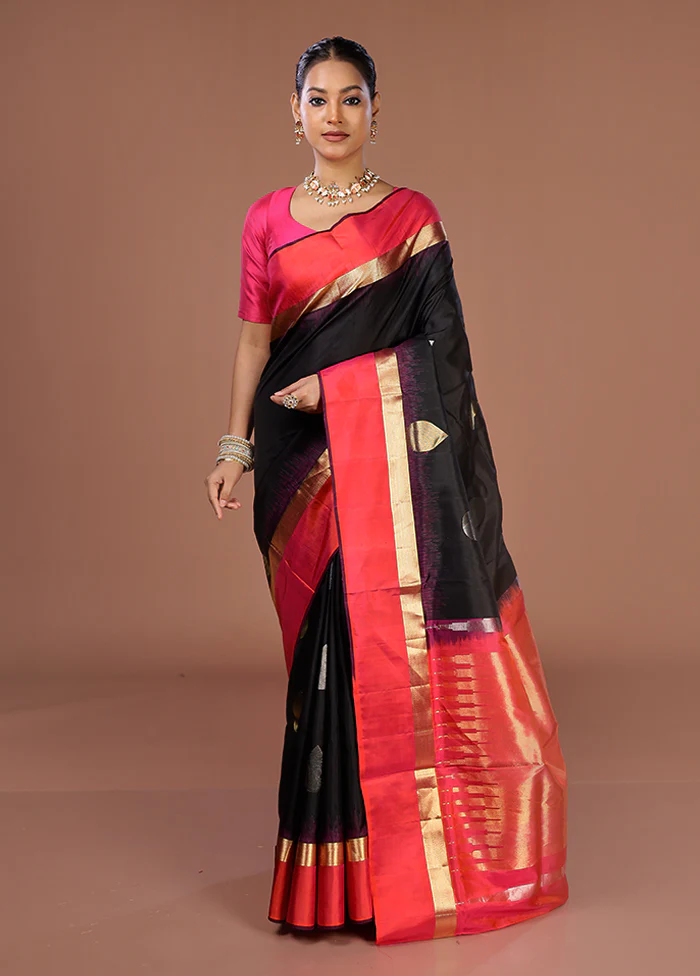 Black Handloom Kanjivaram Pure Silk Saree With Blouse Piece - Image 2
