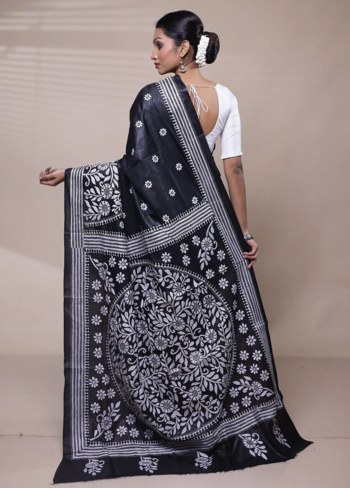 Black Handloom Kantha Stitch Pure Silk Saree With Blouse Piece - Image 3