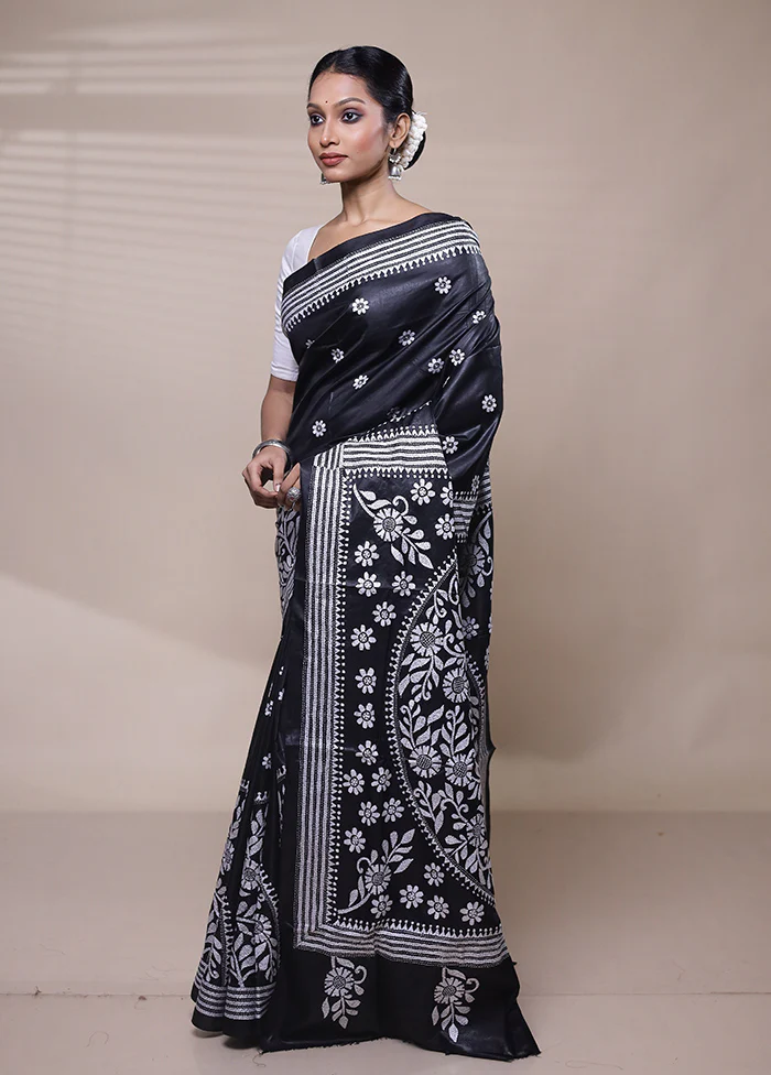 Black Handloom Kantha Stitch Pure Silk Saree With Blouse Piece - Image 4